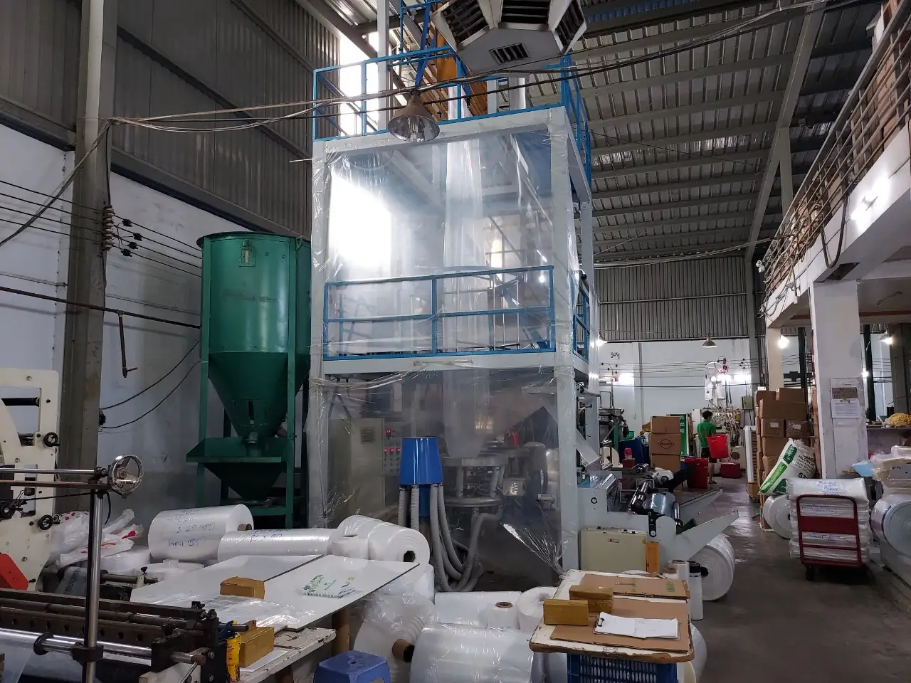 Dây chuyền sản xuất hiện đại và tự động hóa cao