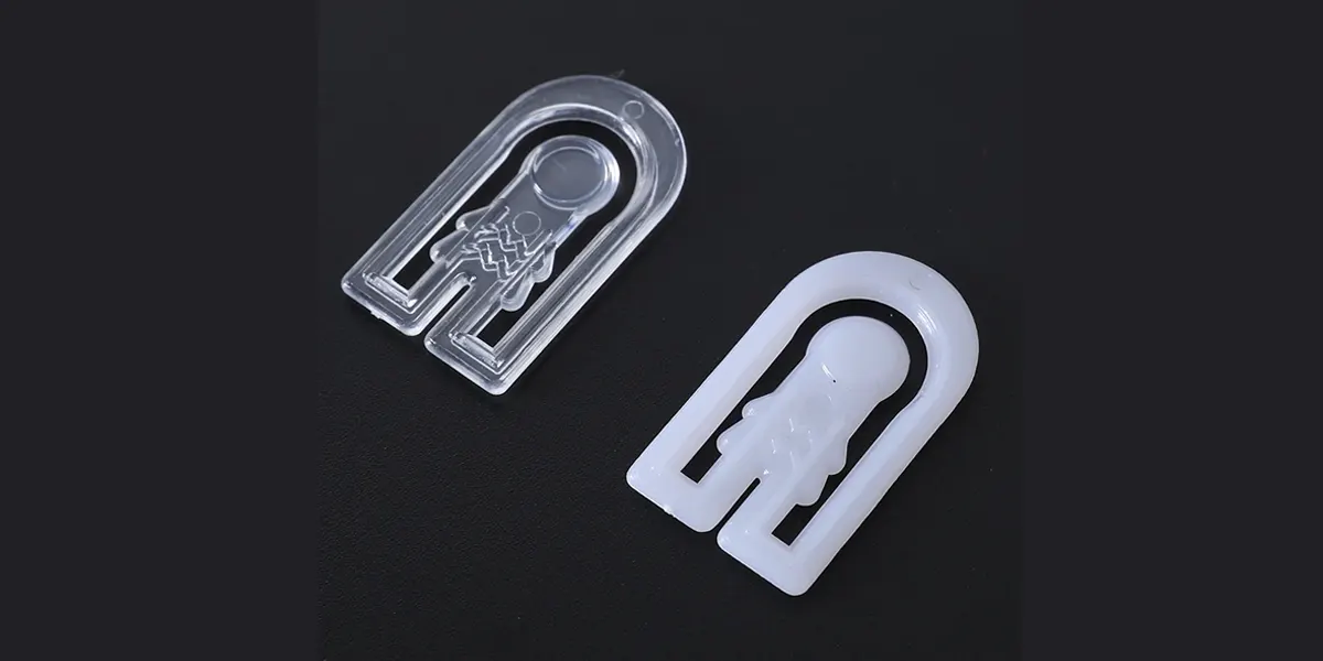 Kẹp nhựa áo sơ mi chữ U