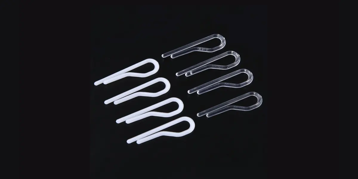 Kẹp nhựa áo sơ mi trơn