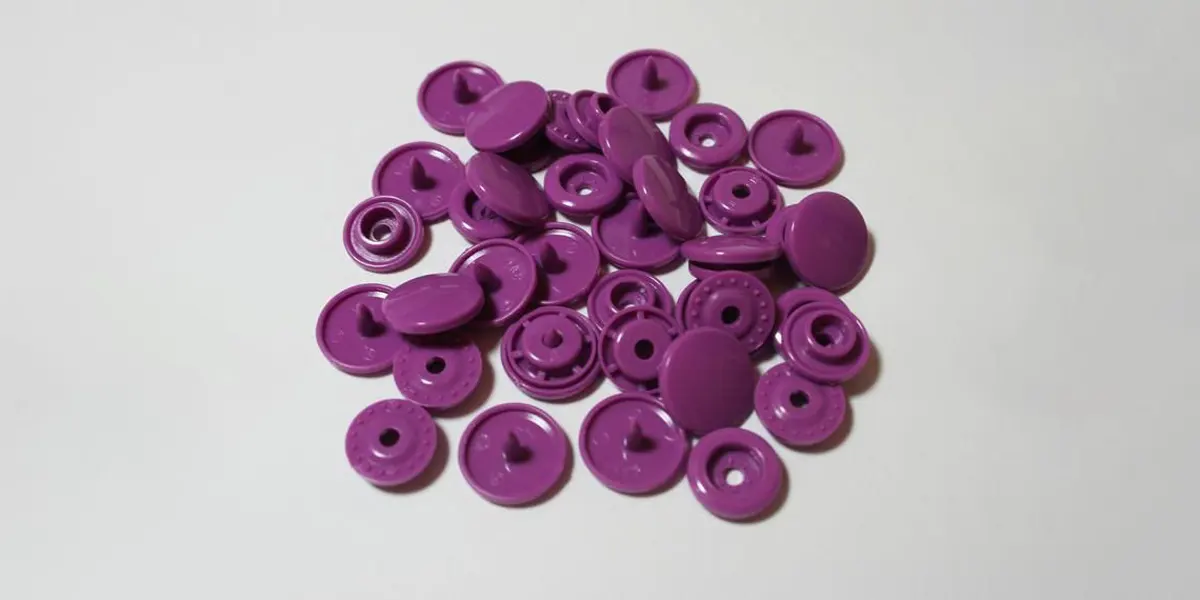 Kích thước phổ biến của nút bấm nhựa