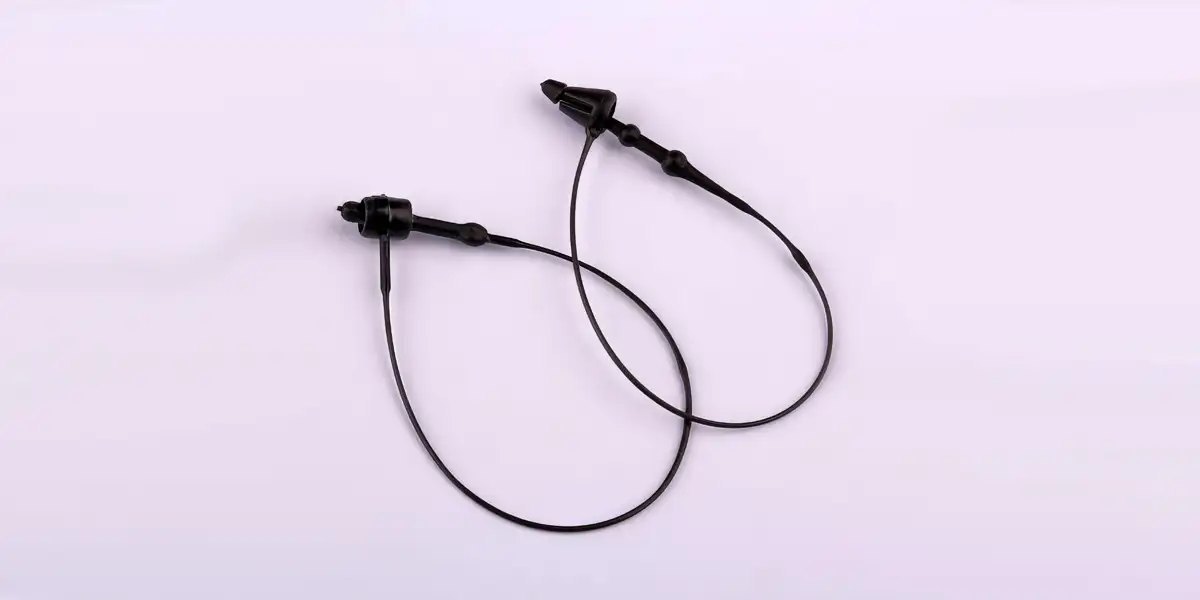 Dây nhựa gắn mác quần áo đầu tròn